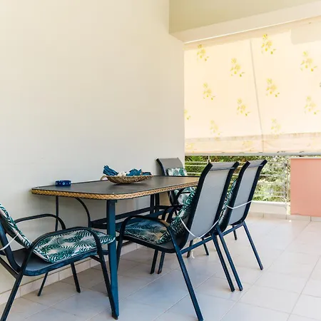 Beachside Апартаменты